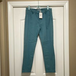 Teal Peter Millar size 8 pant